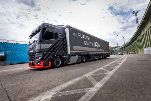 A MAN 800 kilométeres hatótávolságot céloz meg új prototípusú elektromos teherautóval